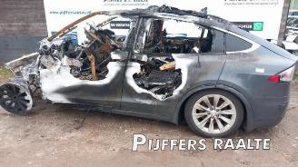Vrakbiler auto Tesla Model X Model X, SUV, 2013 / 2026 100X 2018/12