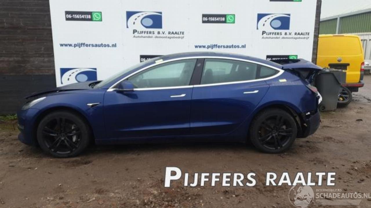 Tesla Model 3 Model 3, Sedan, 2017 EV AWD