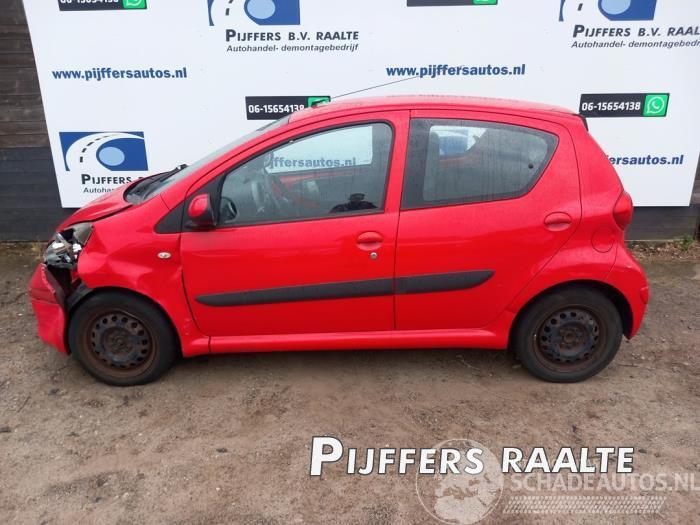 Toyota Aygo Aygo (B10), Hatchback, 2005 / 2014 1.0 12V VVT-i