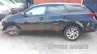 Vrakbiler auto Toyota Auris Auris Touring Sports (E18), Combi, 2013 / 2018 1.2 T 16V 2016/7