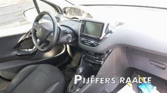 Peugeot 208 208 I (CA/CC/CK/CL), Hatchback, 2012 / 2019 1.2 Vti 12V PureTech 82 picture 17