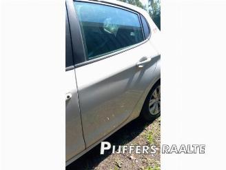 Peugeot 208 208 I (CA/CC/CK/CL), Hatchback, 2012 / 2019 1.2 Vti 12V PureTech 82 picture 12