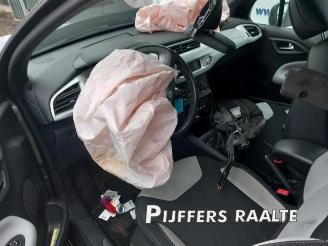 Citroën DS3 DS3 (SA), Hatchback, 2009 / 2015 1.2 12V PureTech 82 picture 15