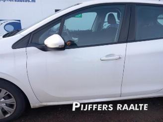 Peugeot 208 208 I (CA/CC/CK/CL), Hatchback, 2012 / 2019 1.2 Vti 12V PureTech 82 picture 13