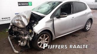 Peugeot 208 208 I (CA/CC/CK/CL), Hatchback, 2012 / 2019 1.2 Vti 12V PureTech 82 picture 2