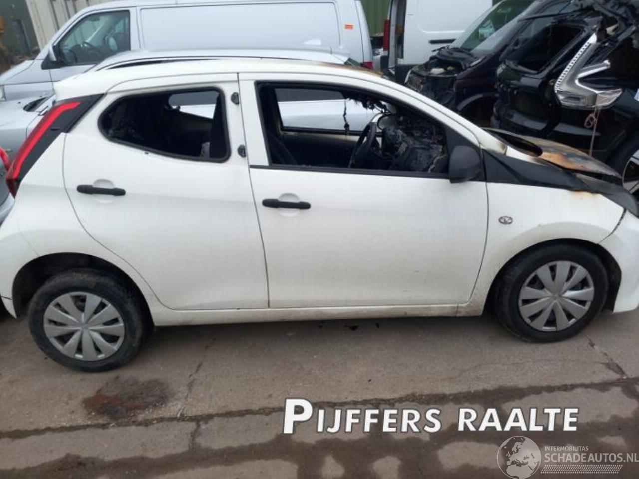 Toyota Aygo Aygo (B40), Hatchback, 2014 1.0 12V VVT-i