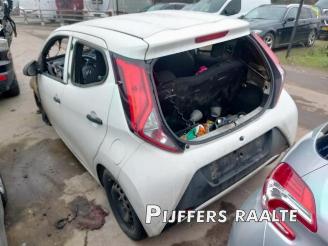 Toyota Aygo Aygo (B40), Hatchback, 2014 1.0 12V VVT-i picture 9