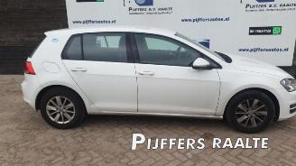 Salvage car Volkswagen Golf Golf VII (AUA), Hatchback, 2012 / 2021 1.2 TSI 16V 2016/4