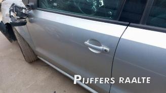 Volkswagen Polo Polo V (6R), Hatchback, 2009 / 2017 1.6 TDI 16V 90 picture 8