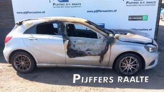 Coche accidentado Mercedes A-klasse A (W176), Hatchback, 2012 / 2018 1.6 A-180 16V 2013/11