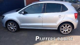 Auto da rottamare Volkswagen Polo Polo V (6R), Hatchback, 2009 / 2017 1.6 TDI 16V 90 2013/5