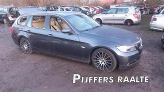 Coche siniestrado BMW 3-serie 3 serie Touring (E91), Combi, 2004 / 2012 325i 24V 2006/7