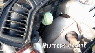 Peugeot 2008 2008 (CU), MPV, 2013 / 2019 1.2 12V e-THP PureTech 110 picture 28