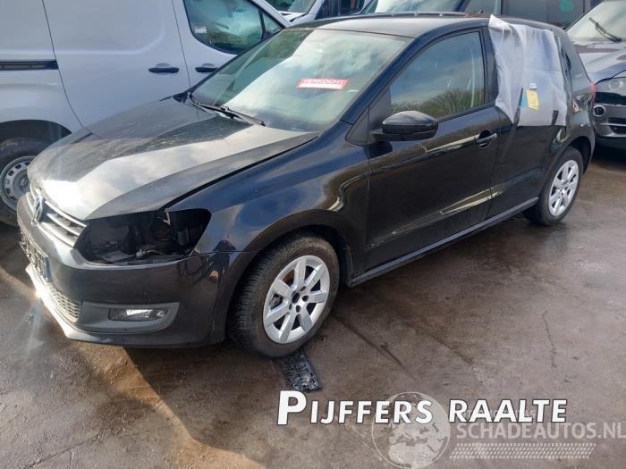 Volkswagen Polo Polo V (6R), Hatchback, 2009 / 2017 1.6 TDI 16V 105