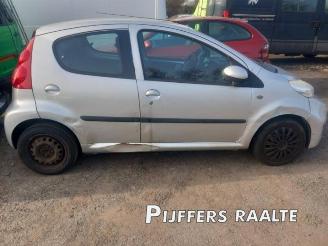 Autoverwertung Peugeot 107 107, Hatchback, 2005 / 2014 1.0 12V 2011/6