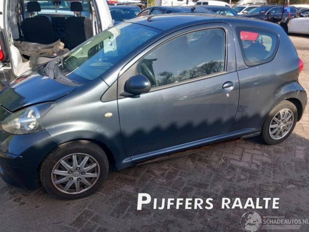 Toyota Aygo Aygo (B10), Hatchback, 2005 / 2014 1.0 12V VVT-i