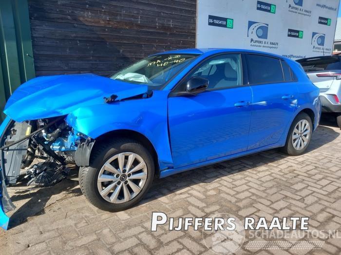 Opel Astra Astra L (F3/FB/FM/FP), Hatchback 5-drs, 2021 1.2 Turbo 110 12V