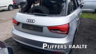 Audi A1 A1 Sportback (8XA/8XF), Hatchback 5-drs, 2011 / 2018 1.0 TFSI Ultra 12V picture 11