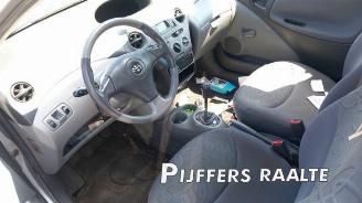 Toyota Yaris Yaris (P1), Hatchback, 1999 / 2005 1.0 16V VVT-i picture 7