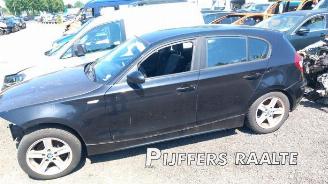 Vrakbiler auto BMW 1-serie 1 serie (E87/87N), Hatchback 5-drs, 2003 / 2012 116i 1.6 16V 2006/5
