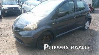 Toyota Aygo Aygo (B10), Hatchback, 2005 / 2014 1.0 12V VVT-i picture 14