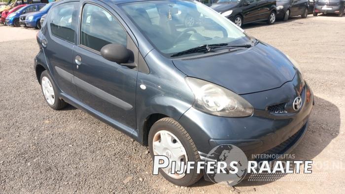 Toyota Aygo Aygo (B10), Hatchback, 2005 / 2014 1.0 12V VVT-i