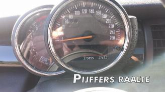 Mini Cooper Mini (F55), Hatchback 5-drs, 2013 1.5 12V Cooper picture 18