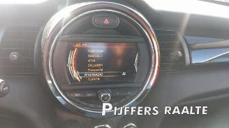 Mini Cooper Mini (F55), Hatchback 5-drs, 2013 1.5 12V Cooper picture 17
