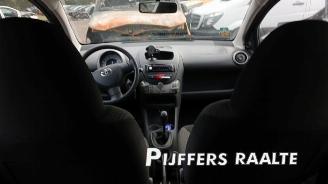Toyota Aygo Aygo (B10), Hatchback, 2005 / 2014 1.0 12V VVT-i picture 14