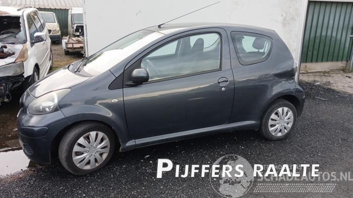 Toyota Aygo Aygo (B10), Hatchback, 2005 / 2014 1.0 12V VVT-i