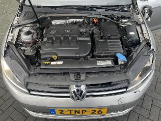 Volkswagen Golf 1.6 TDI Highline BlueMotion N.A.P PRACHTIG!! picture 13