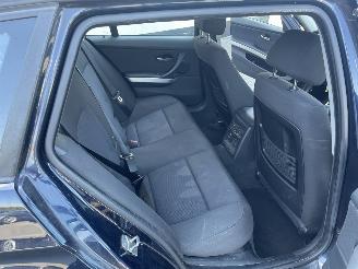 BMW 3-serie Touring 318d Business Line NL AUTO N.A.P picture 8