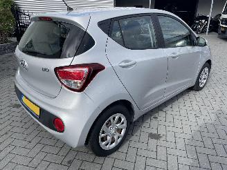 Hyundai I-10 1.0i Comfort N.A.P NL PRACHTIG!!! picture 2