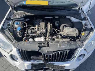 Skoda Yeti 1.2 TSI Ambition N.A.P NL AUTO picture 16