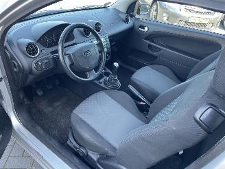 Ford Fiesta 1.3 Futura N.A.P picture 7