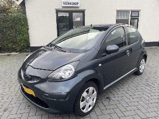 škoda osobní automobily Toyota Aygo 1.0-12V + N.A.P NL AUTO PRACHTIG!!! 2007/5
