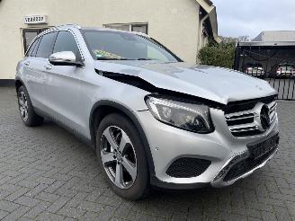 Damaged car Mercedes GLC 220 d 4MATIC Ambition N.A.P PRACHTIG!!! 2016/3