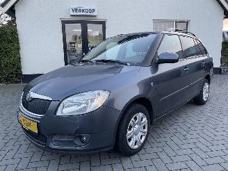 Damaged car Skoda Fabia Combi 1.4-16V Tour N.A.P NL AUTO PRACHTIG!!! 2009/10