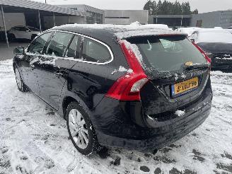 Volvo V-60 1.6 D2 Summum AUTOMAAT N.A.P NL AUTO PRACHTIG!!!! picture 3