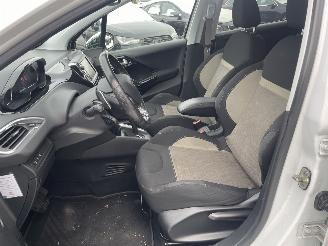 Peugeot 208 1.2 e-VTi Oxygo AUTOMAAT N.A.P PRACHTIG!!! picture 7