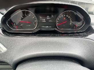 Peugeot 208 1.2 e-VTi Oxygo AUTOMAAT N.A.P PRACHTIG!!! picture 11