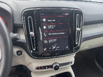 Volvo XC40 2.0 T5 AWD Inscription AUTOMAAT N.A.P NL AUTO PRACHTIG!!! picture 9