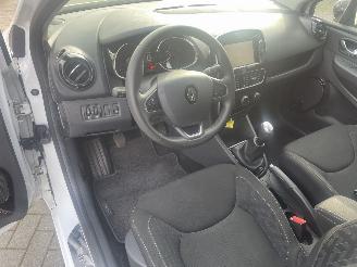 Renault Clio Estate 0.9 TCe Limited N.A.P NL AUTO PRACHTIG!!! picture 22