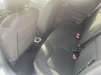 Renault Clio Estate 0.9 TCe Limited N.A.P NL AUTO PRACHTIG!!! picture 16