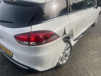 Renault Clio Estate 0.9 TCe Limited N.A.P NL AUTO PRACHTIG!!! picture 11