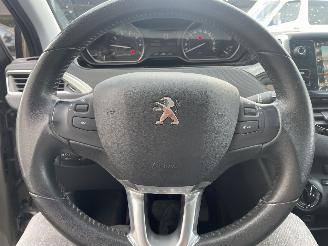 Peugeot 2008 1.2 PureTech Active AUTOMAAT N.A.P PRACHTIG!!! NL AUTO picture 13