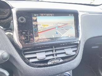 Peugeot 2008 1.2 PureTech Active AUTOMAAT N.A.P PRACHTIG!!! NL AUTO picture 12