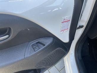 Peugeot 108 1.0 e-VTi Première N.A.P NL AUTO picture 14