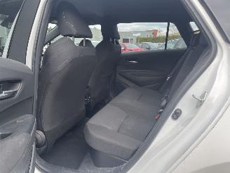 Toyota Corolla Touring Sports 1.8 Hybrid Active N.A.P NL AUTO picture 11