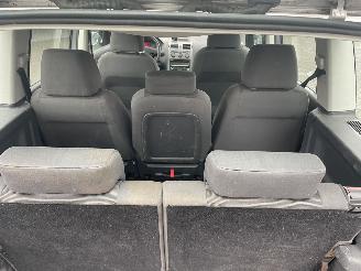 Volkswagen Touran 1.9 TDI Trendline BlueMotion 7 persoons N.A.P NL AUTO picture 12